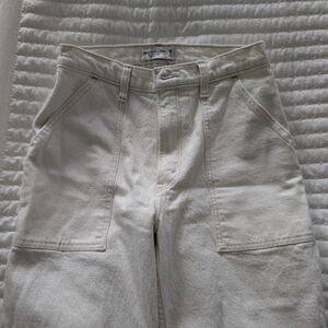 Abercrombie & Fitch Women's Cream Straight Leg Pants
